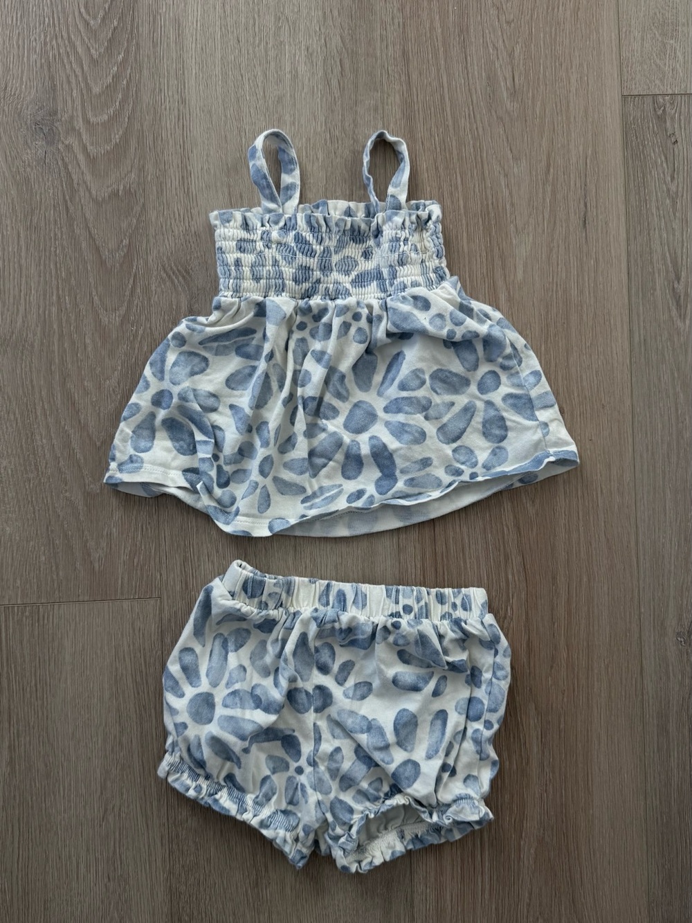 Smocked Blue Floral Tank Top & Bloomer Set - Brand Unspecified